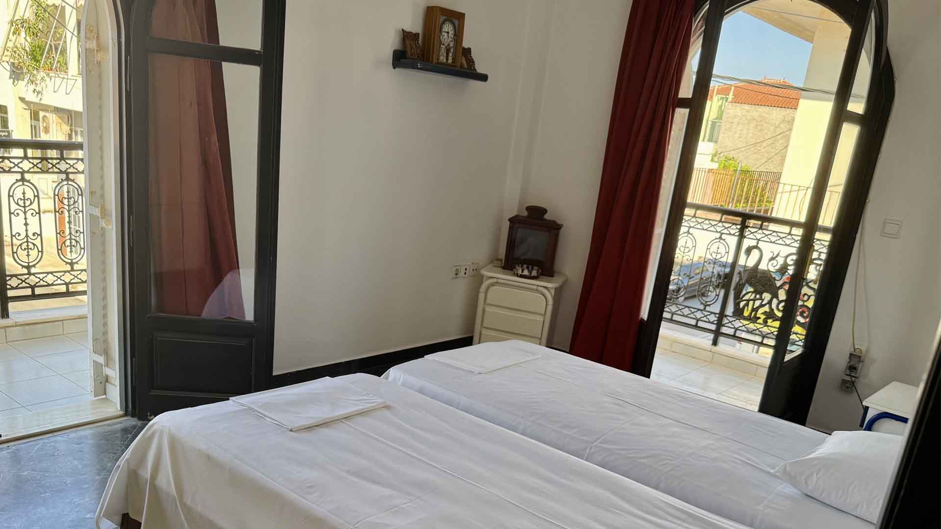 bedroom with two beds