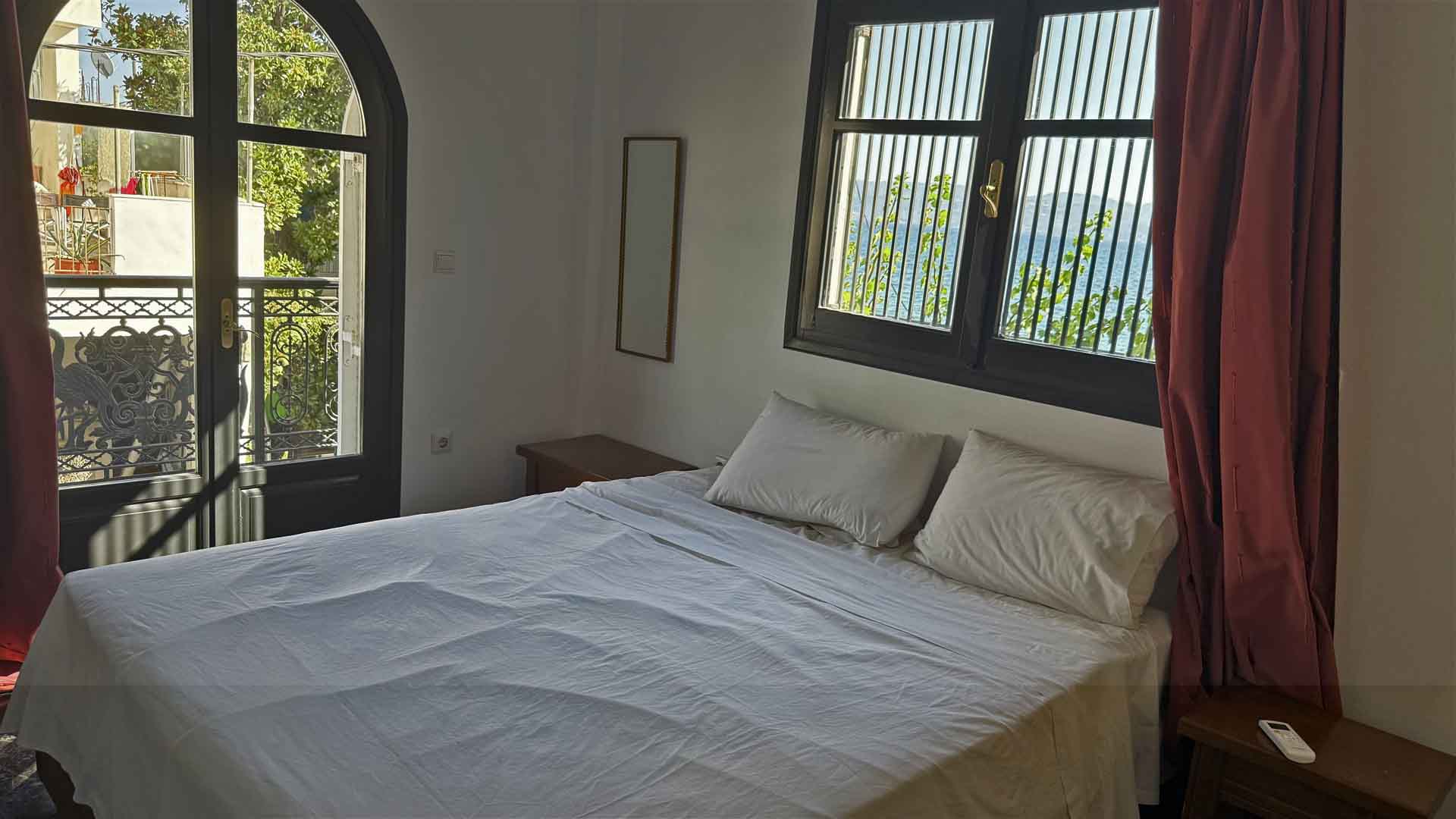 double bed bedroom